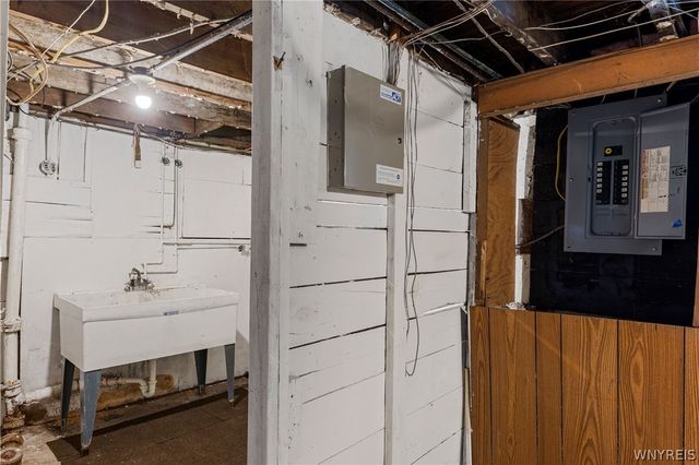 1716 Ashland Avenue, Niagara Falls, NY 14301