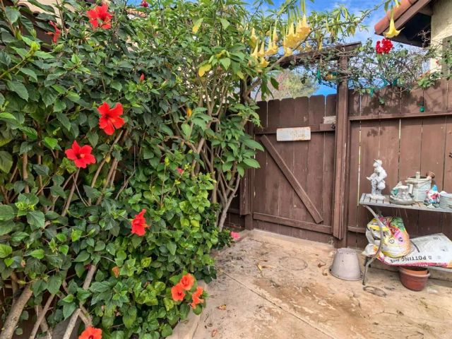 10027 Vallata Court, Spring Valley, CA 91977