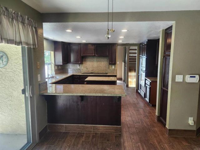 10027 Vallata Court, Spring Valley, CA 91977