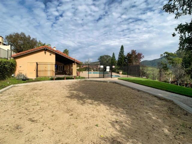 10027 Vallata Court, Spring Valley, CA 91977