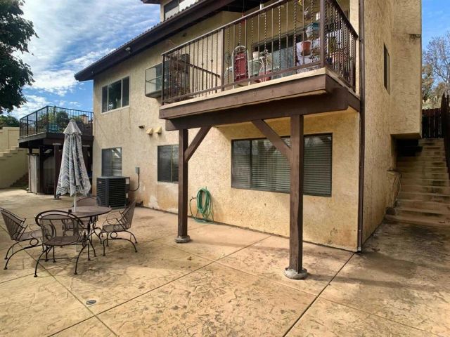 10027 Vallata Court, Spring Valley, CA 91977