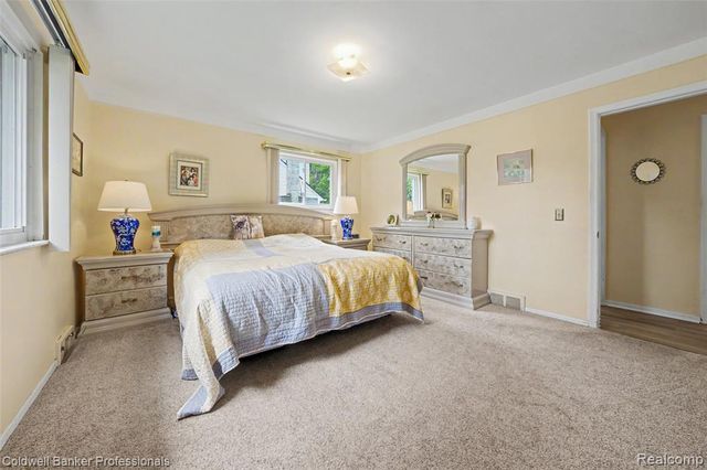23305 N Rosedale Court, Saint Clair Shores, MI 48080