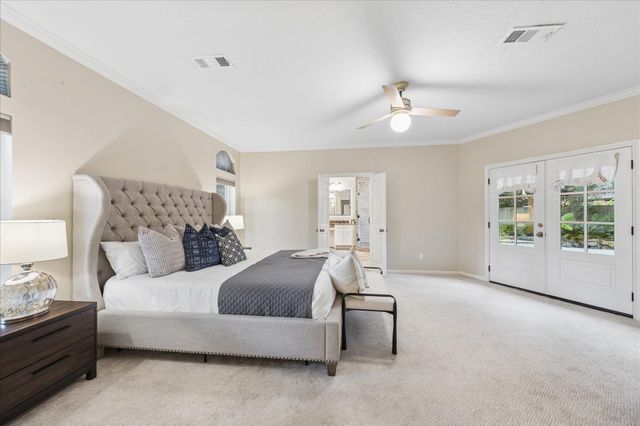 44 Dovewood Place, The Woodlands, TX 77381