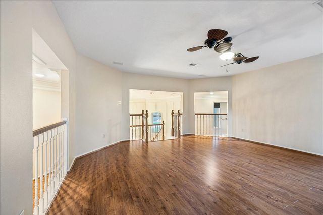 44 Dovewood Place, The Woodlands, TX 77381