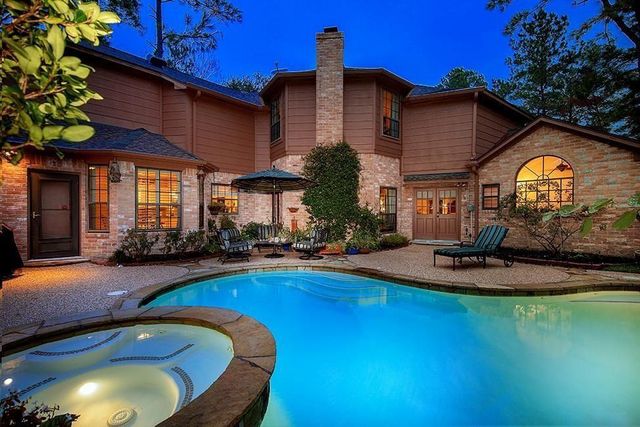 44 Dovewood Place, The Woodlands, TX 77381