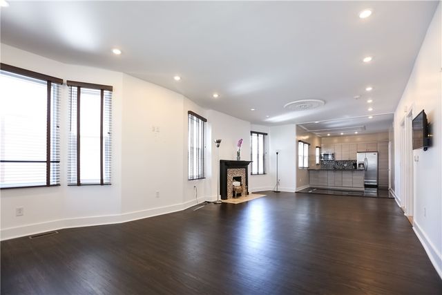 71 Rutgers St, Rochester, NY 14607