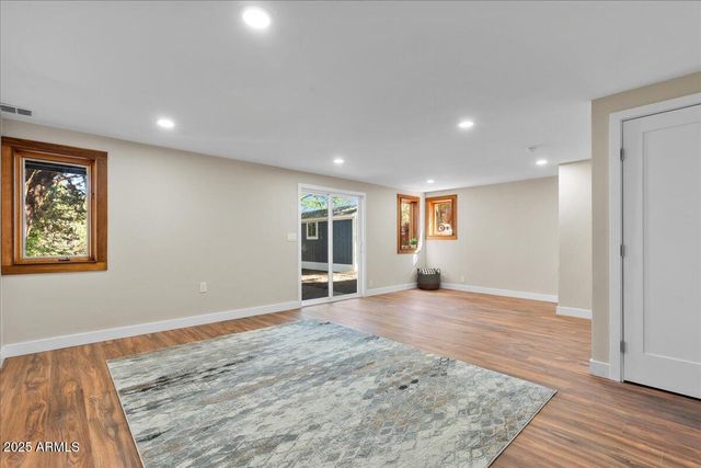 337 S MOUNT VERNON Avenue, Prescott, AZ 86303