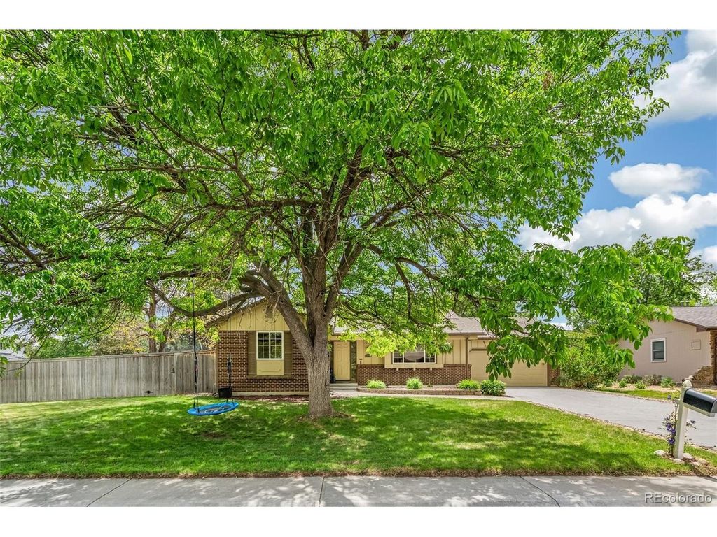 12126 W 69th Ave, Arvada, CO 80004
