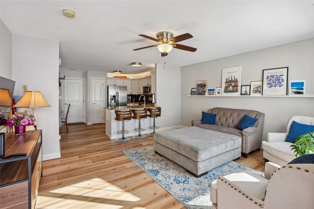 10022 Agate Lane, Johnston, IA 50131