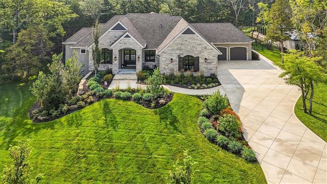 24982 W 106th Court, Olathe, KS 66061