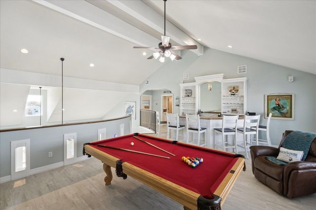 241 Tamana Drive, Tiki Island, TX 77554