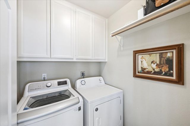 241 Tamana Drive, Tiki Island, TX 77554