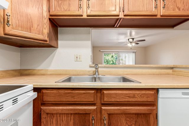 540 N MAY -- 3102, Mesa, AZ 85201