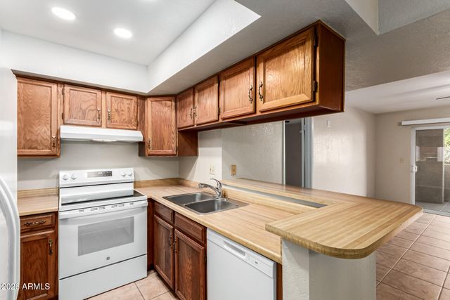 540 N MAY -- 3102, Mesa, AZ 85201