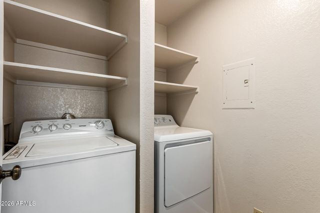 540 N MAY -- 3102, Mesa, AZ 85201