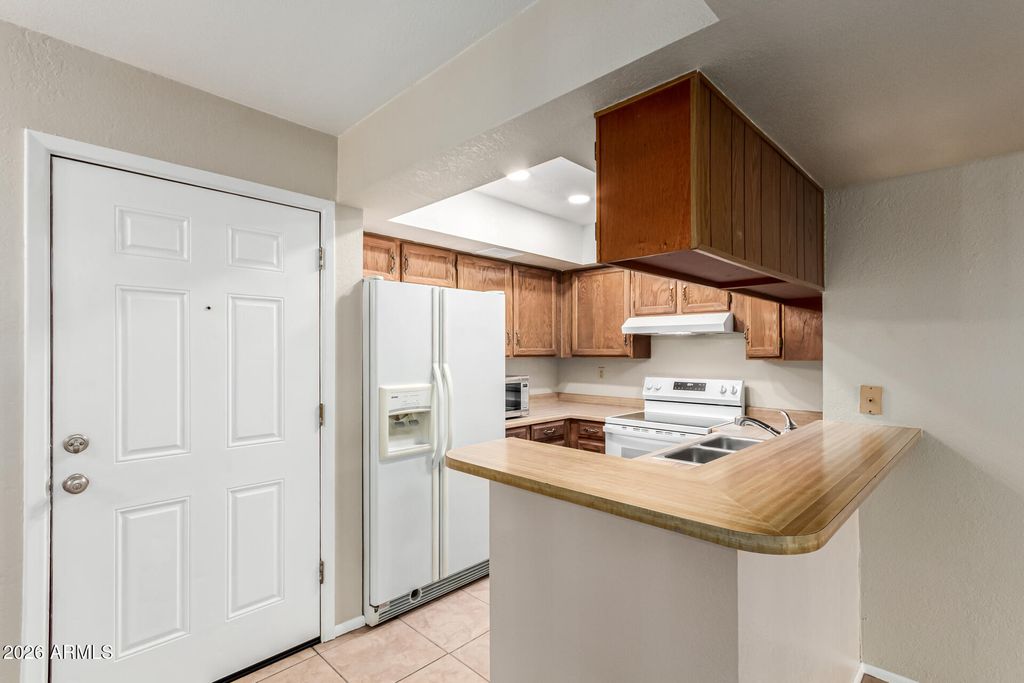 540 N MAY -- 3102, Mesa, AZ 85201
