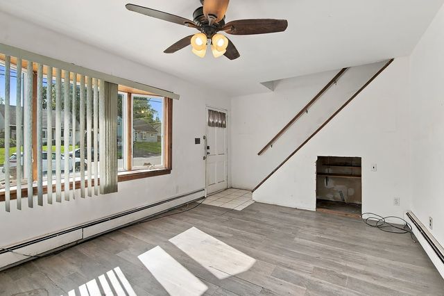 11 Kendall Drive, Parlin, NJ 08859