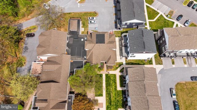 108 HIGH POINTE DR, Hummelstown, PA 17036