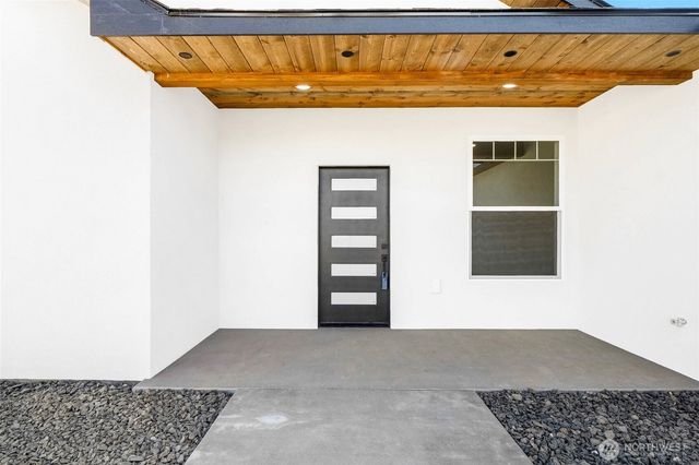 3037 Blackbird Place NE, Moses Lake, WA 98837