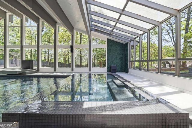 2883 W Roxboro Road NE, Atlanta, GA 30324