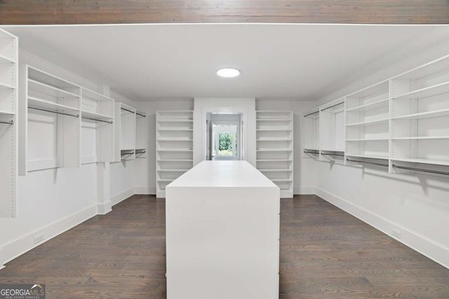 2883 W Roxboro Road NE, Atlanta, GA 30324