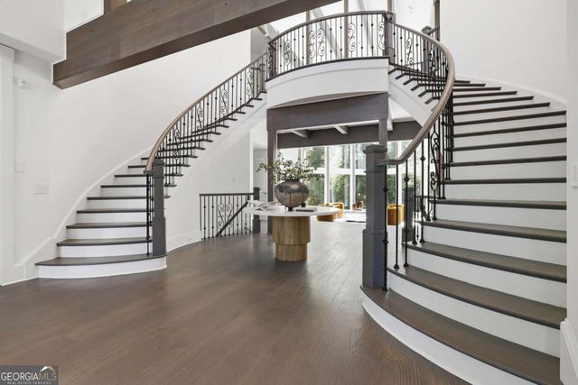 2883 W Roxboro Road NE, Atlanta, GA 30324