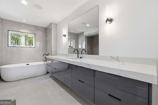 2883 W Roxboro Road NE, Atlanta, GA 30324