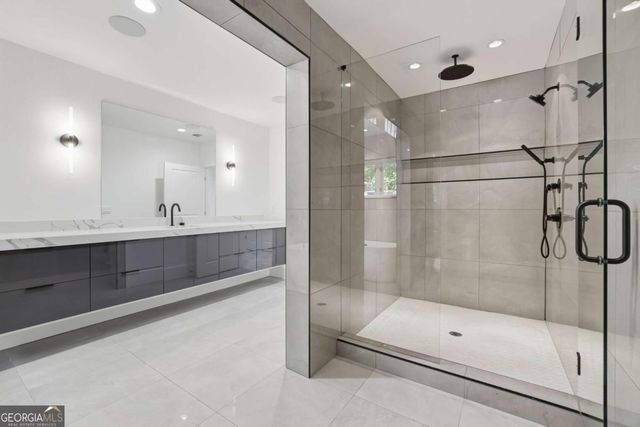 2883 W Roxboro Road NE, Atlanta, GA 30324