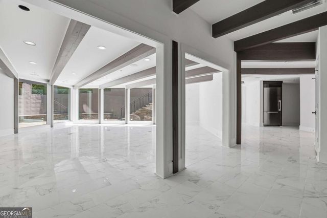 2883 W Roxboro Road NE, Atlanta, GA 30324