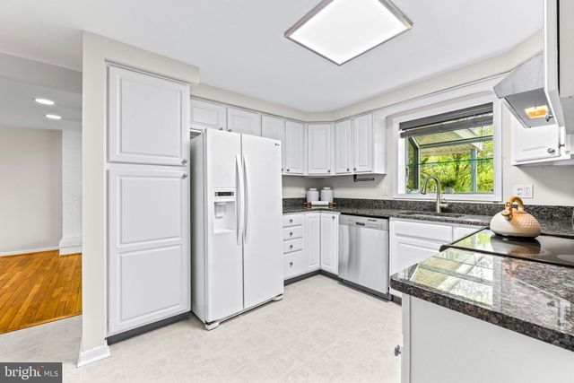 11 RANDOLPH SPRINGS CT, Baltimore, MD 21228