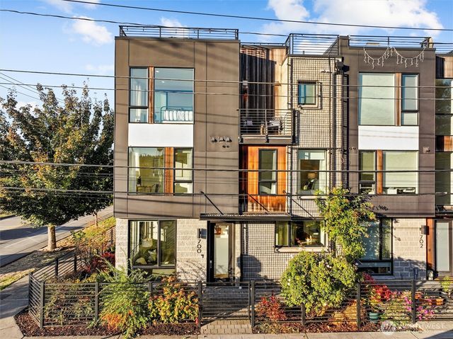 700 S Willow St, Seattle, WA 98108