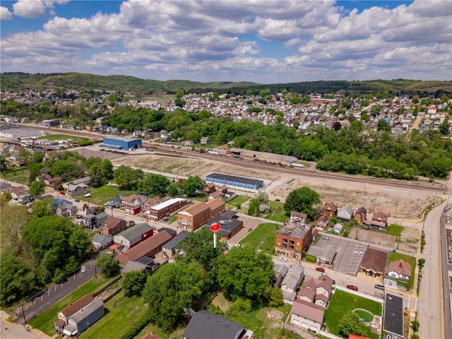 1110 Brackenridge Avenue, Brackenridge, PA 15014