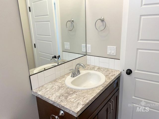 994 Kenbrook Loop, Twin Falls, ID 83301