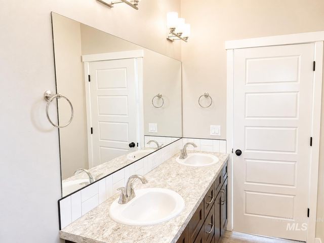 994 Kenbrook Loop, Twin Falls, ID 83301