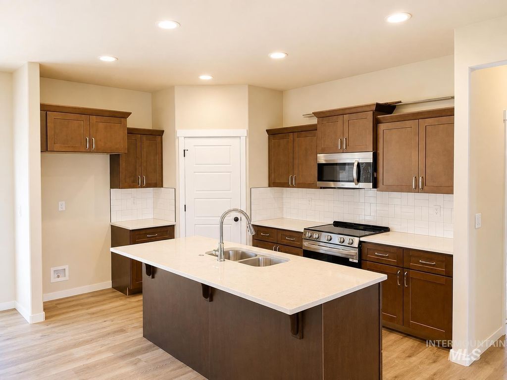 994 Kenbrook Loop, Twin Falls, ID 83301 photo 4