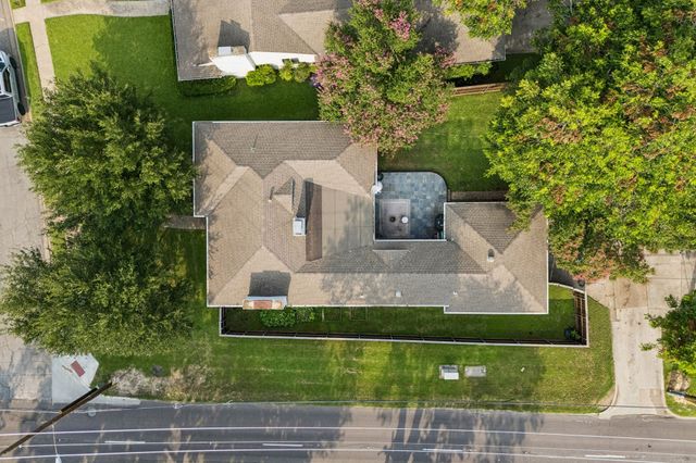 6402 Vanderbilt Avenue, Dallas, TX 75214