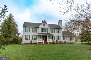 4 MELITA RD, Milford, NJ 08848