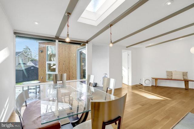 3017 PINE SPRING RD, Falls Church, VA 22042