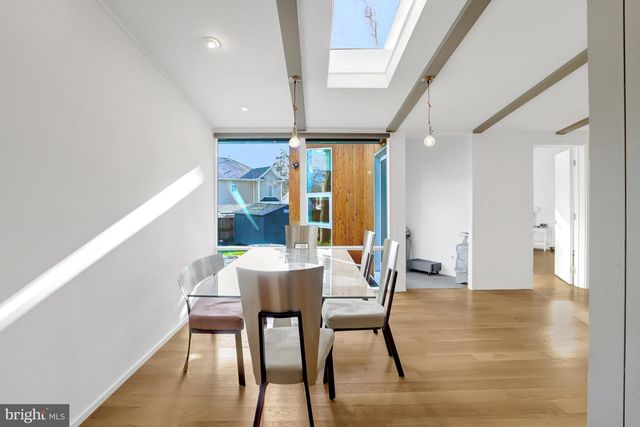 3017 PINE SPRING RD, Falls Church, VA 22042