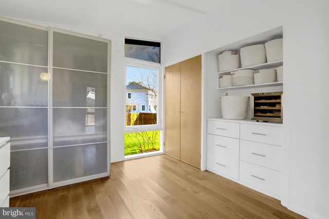 3017 PINE SPRING RD, Falls Church, VA 22042