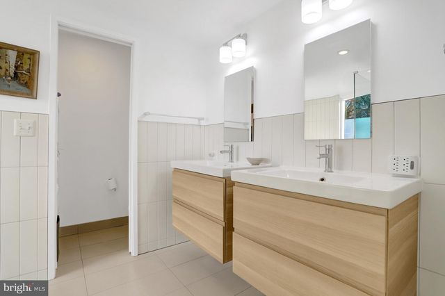 3017 PINE SPRING RD, Falls Church, VA 22042