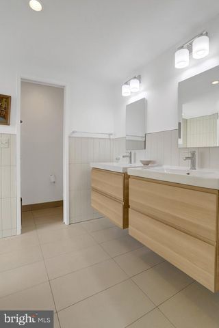 3017 PINE SPRING RD, Falls Church, VA 22042