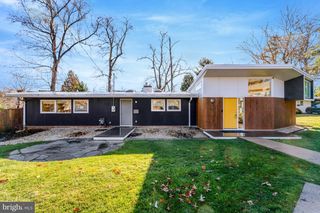 3017 PINE SPRING RD, Falls Church, VA 22042