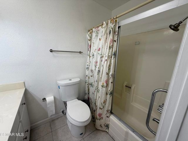 18530 Hatteras Street 313, Tarzana, CA 91356