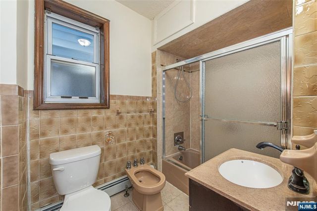 140 Jackson Avenue, Woodland Park, NJ 07424