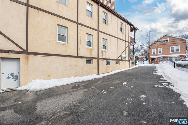 140 Jackson Avenue, Woodland Park, NJ 07424