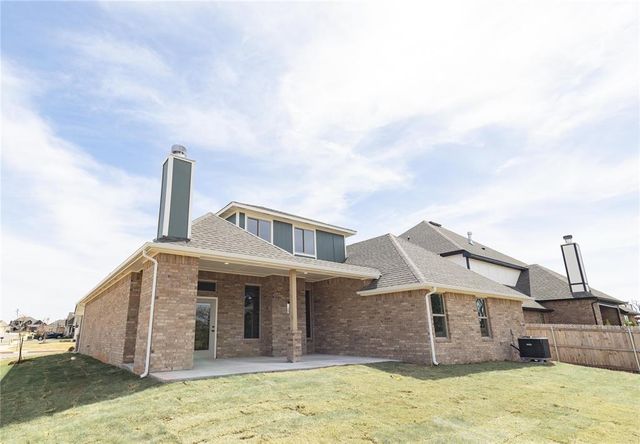 3324 Courtney Creek Drive, Edmond, OK 73012