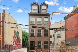 444 POPLAR ST, Philadelphia, PA 19123