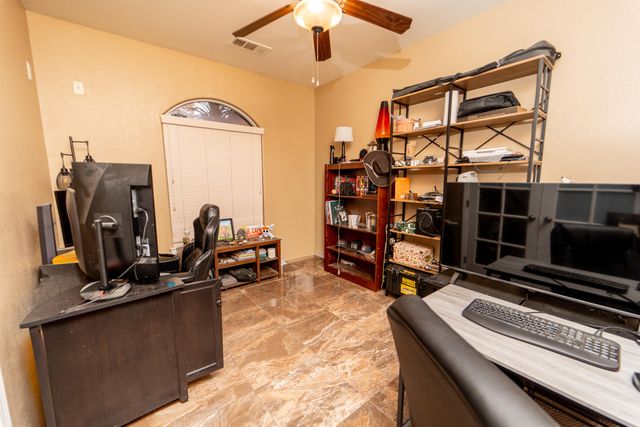 4608 W Addisyn Court, Visalia, CA 93291