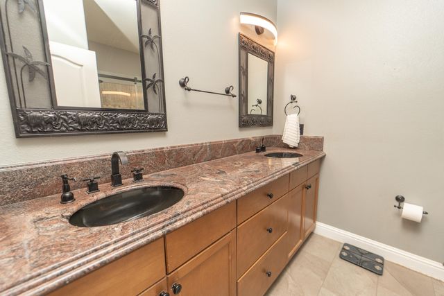 4608 W Addisyn Court, Visalia, CA 93291